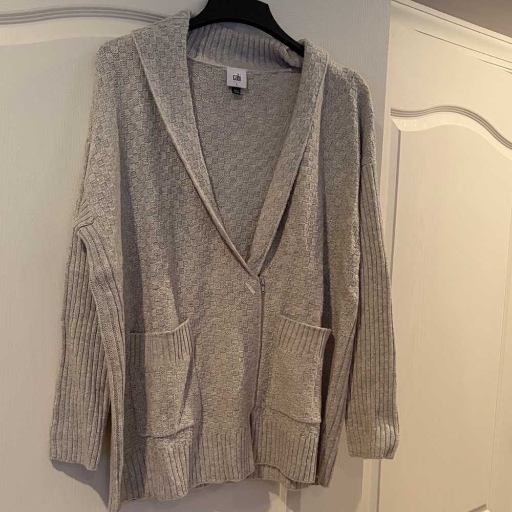 NWT Size Large CAbi Women's Zip Heather Cardigan in Oatmeal Color